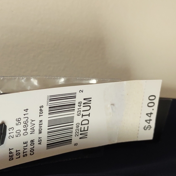 NWT AB Studio navy medium sleeveless blouse - Picture 3 of 6